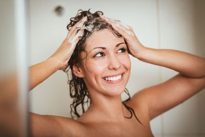 Jak wybrać odpowiedni szampon do włosów?